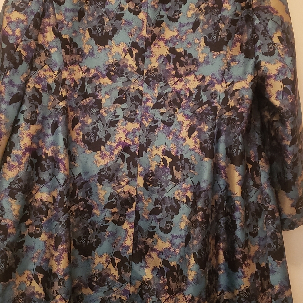 Dress - Picture 4 of 12